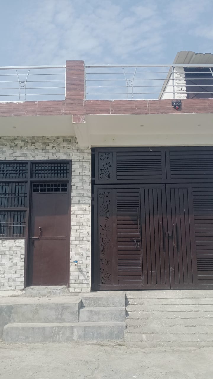 3 BHK house in Dadri