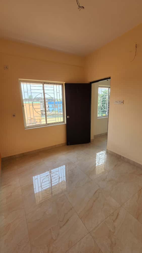 2 BHK flat in Golf Gardens, Kolkata