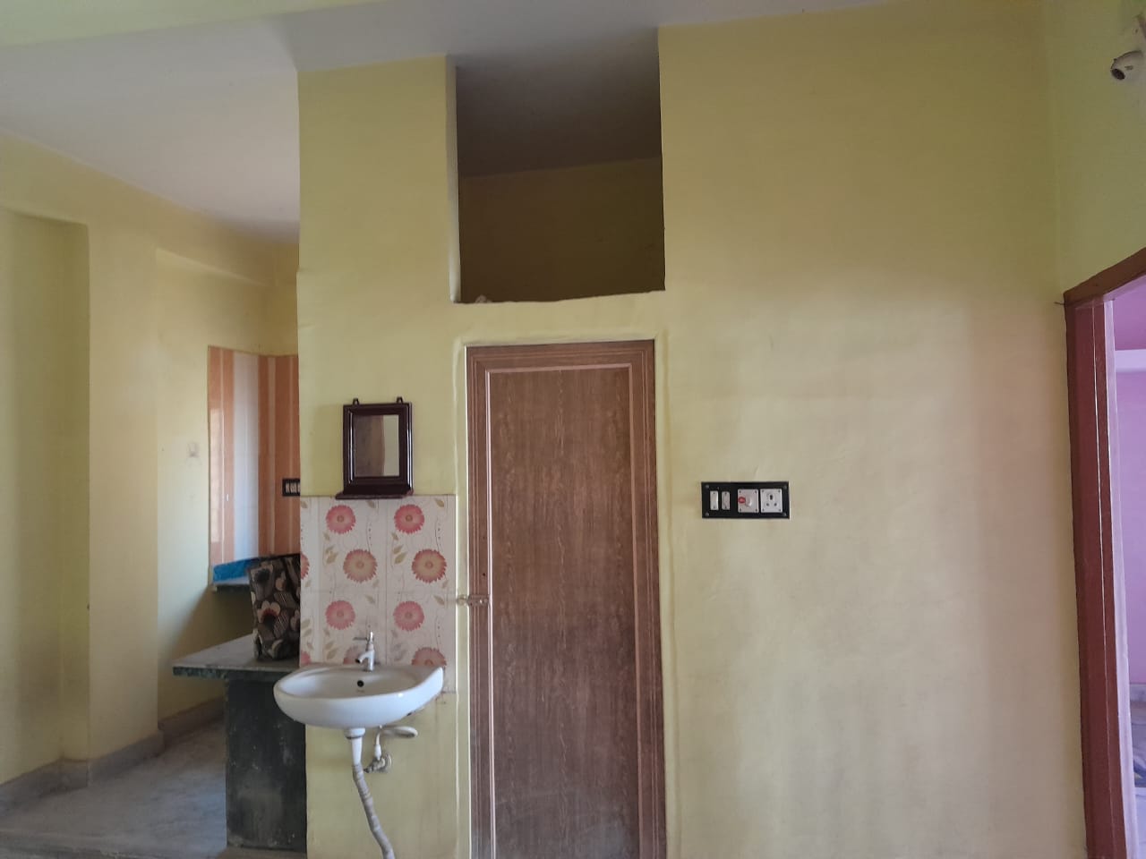 2 BHK flat in Seal Lane, Presidency Division