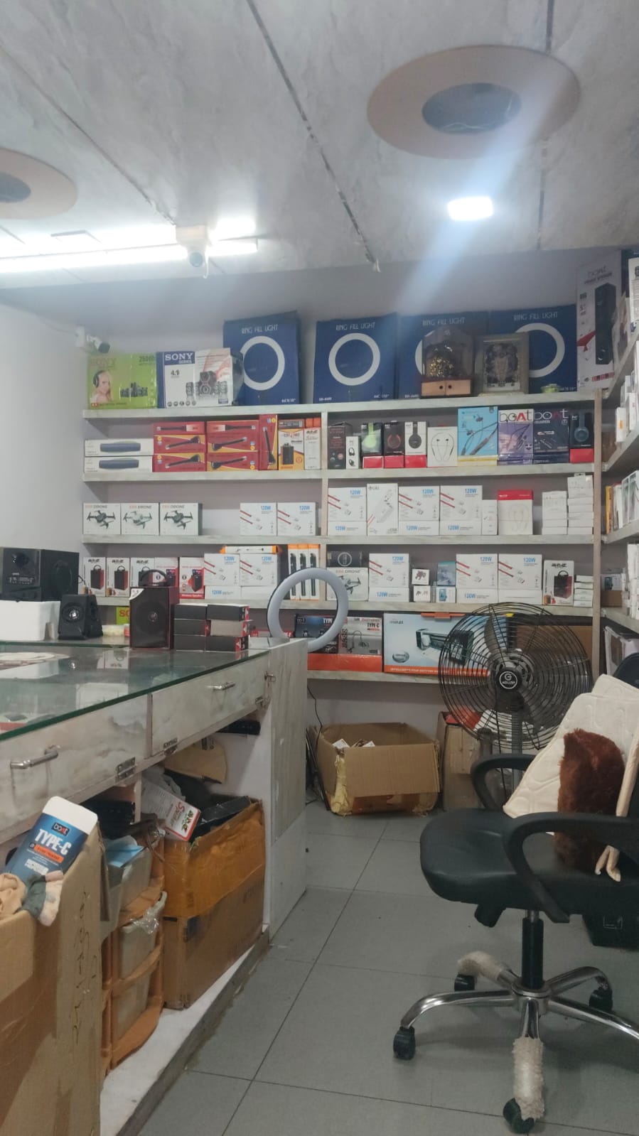 220 sqft shop in Karanpara, Rajkot