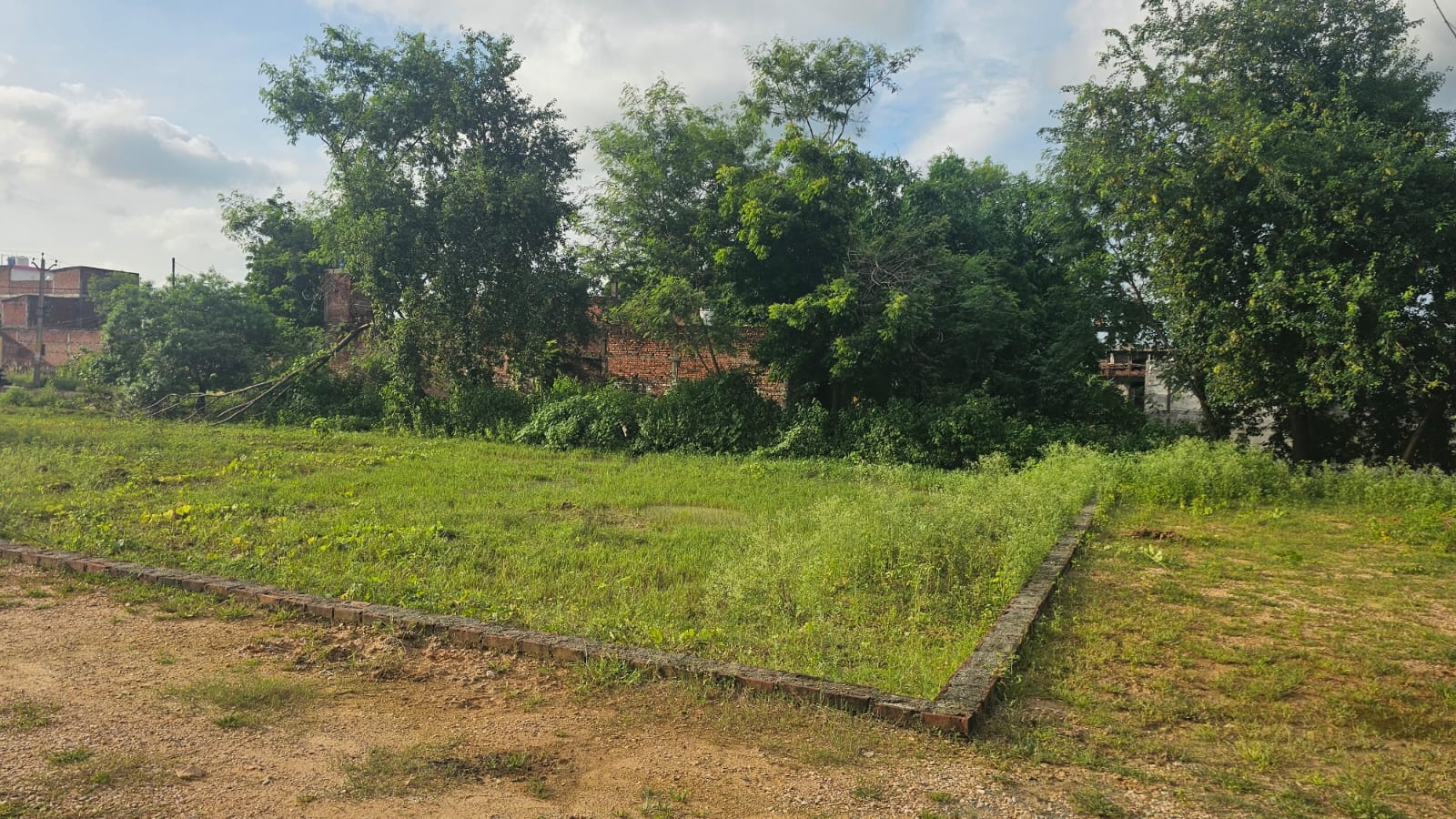 1680 sqft plot in New Colony, Robertsganj