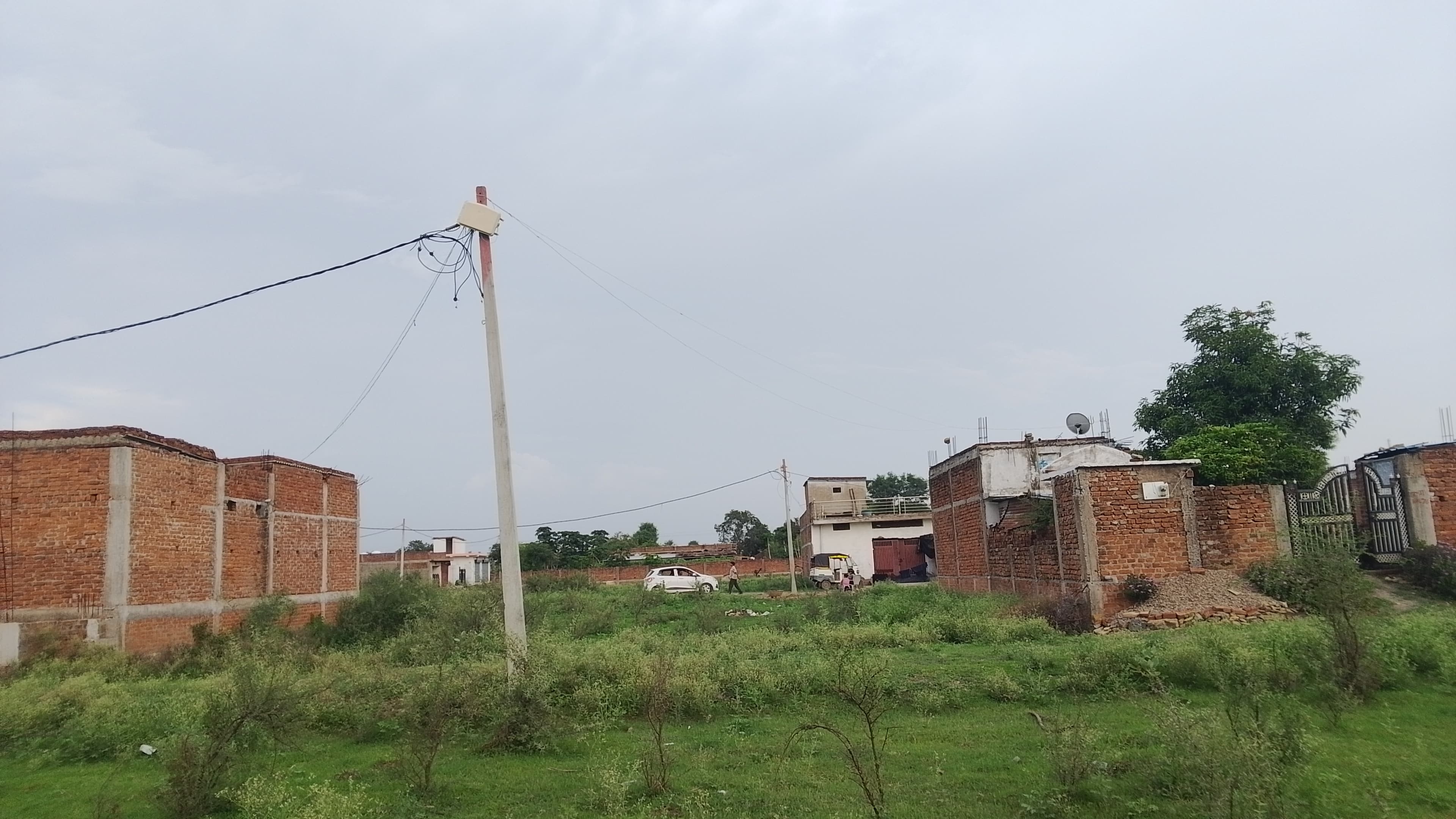 1500 sqft plot in Dhauchat