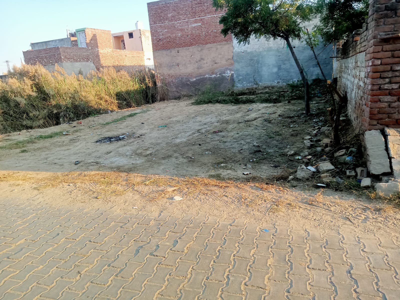 1000 sqft plot in Vrindavan